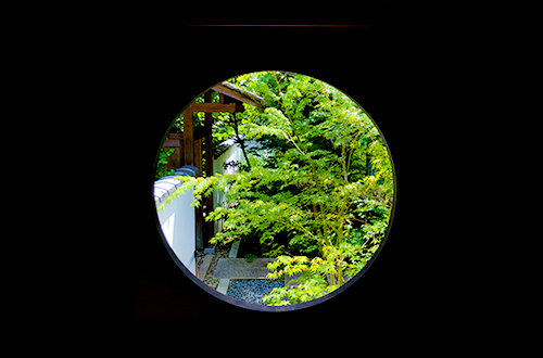 火灯窓と目覚めの窓